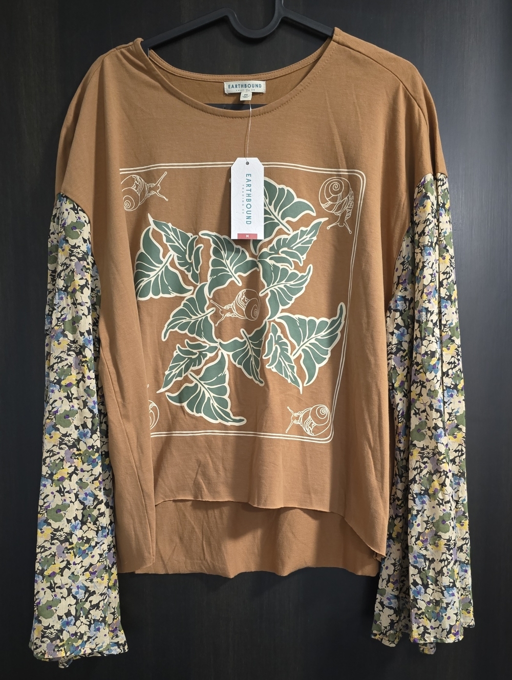 EARTHBOUND Brown Floral Sleeve Graphic Sweatshirt M
